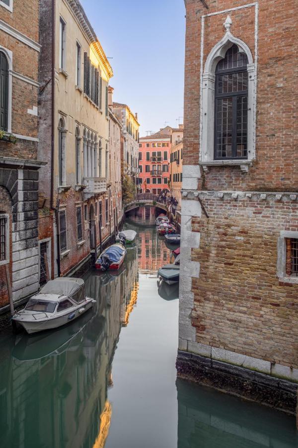 Miracoli Apartment With View On The Canal R&R البندقية المظهر الخارجي الصورة